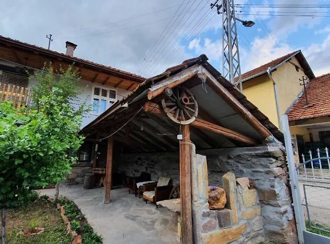 公寓 Tupavica 皮罗特