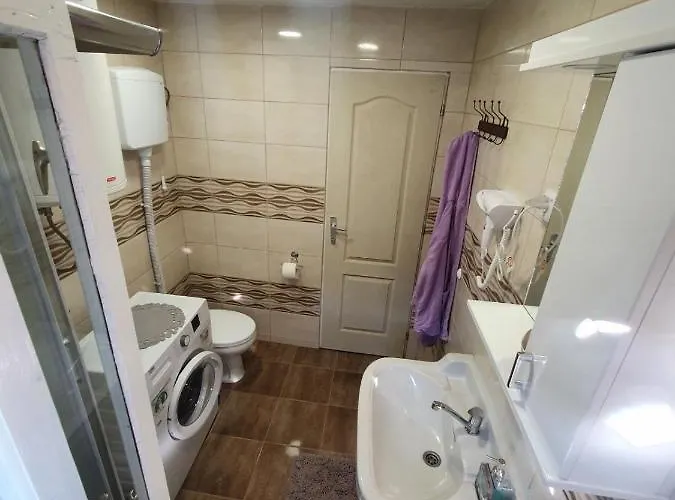 Tupavica 公寓 皮罗特